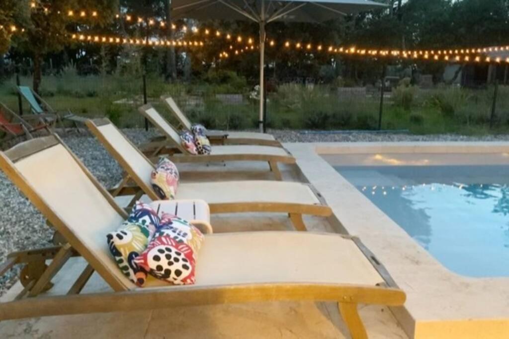 Gite Dans Les Pins Avec Piscine Villa Mazan Eksteriør billede