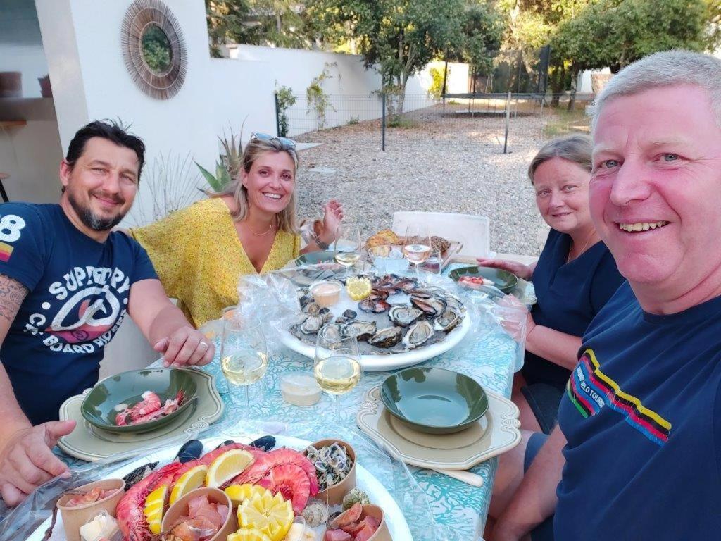 Gite Dans Les Pins Avec Piscine Villa Mazan Eksteriør billede
